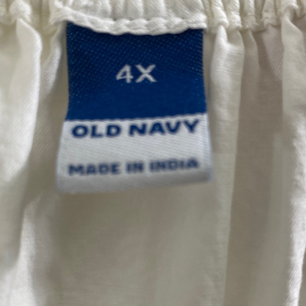 Old Navy Smocked Peplum Top - Picture 9 of 10